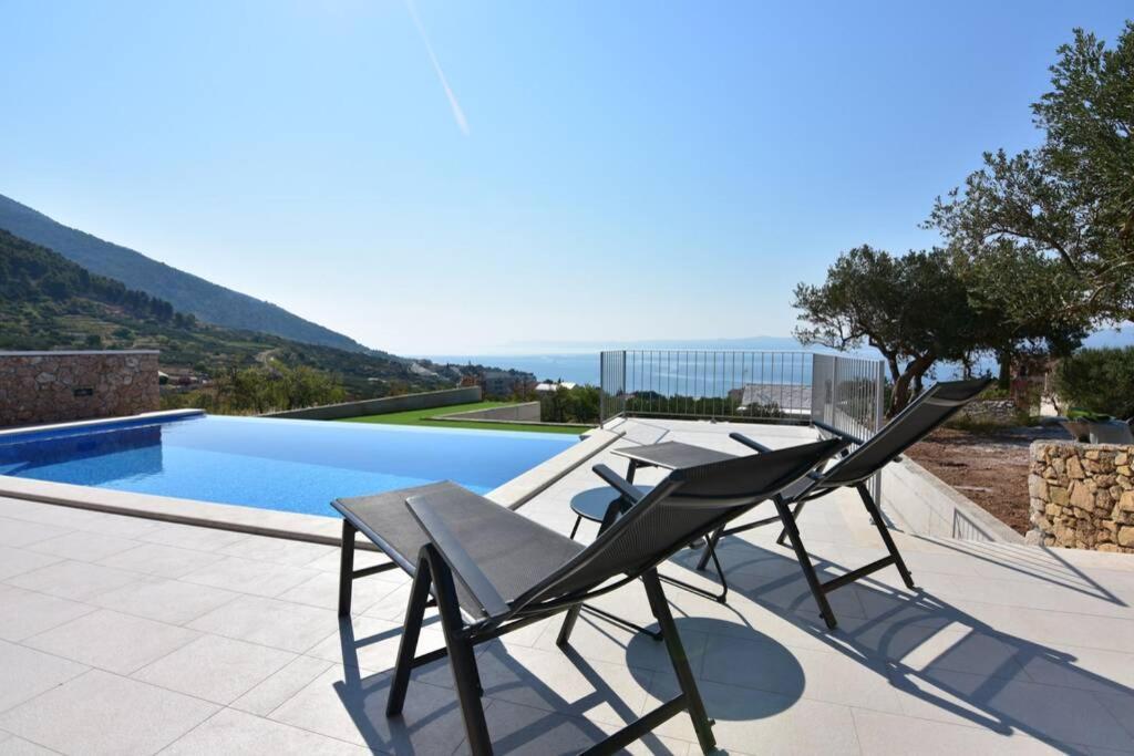 Villa Katarina - Infinity Pool With Amazing View Бол Екстер'єр фото