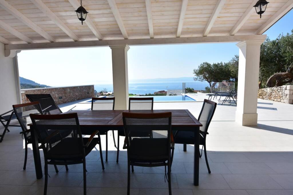 Villa Katarina - Infinity Pool With Amazing View Бол Екстер'єр фото