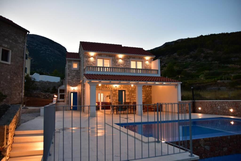 Villa Katarina - Infinity Pool With Amazing View Бол Екстер'єр фото