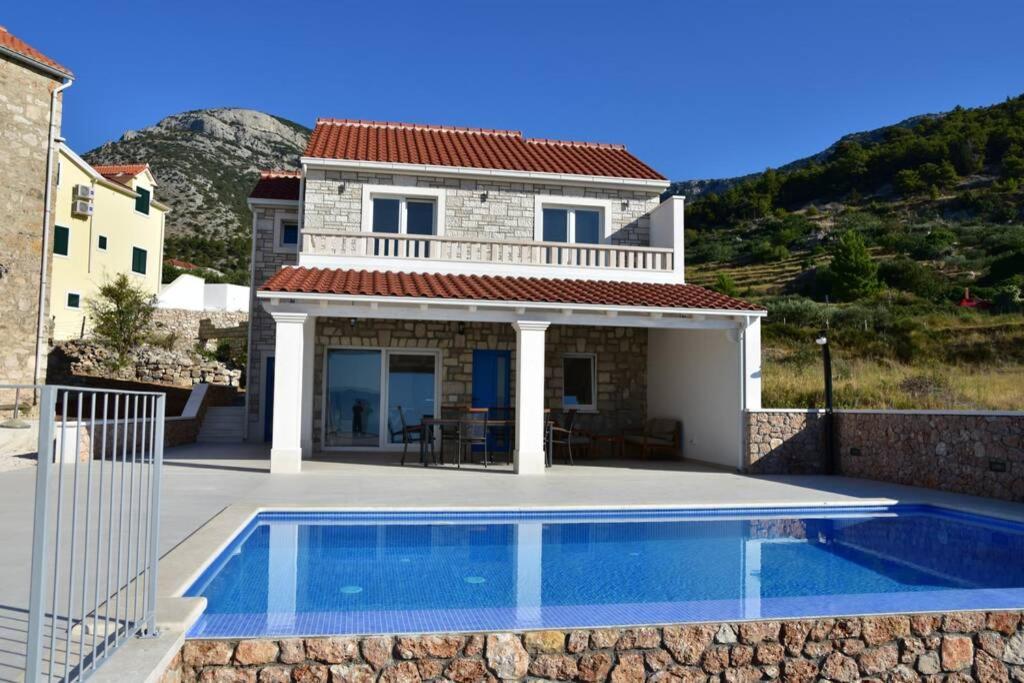 Villa Katarina - Infinity Pool With Amazing View Бол Екстер'єр фото